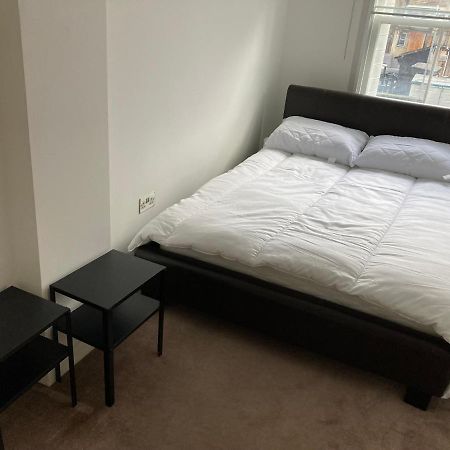 Two Double Bedroom Flat In Soho Londres Exterior foto